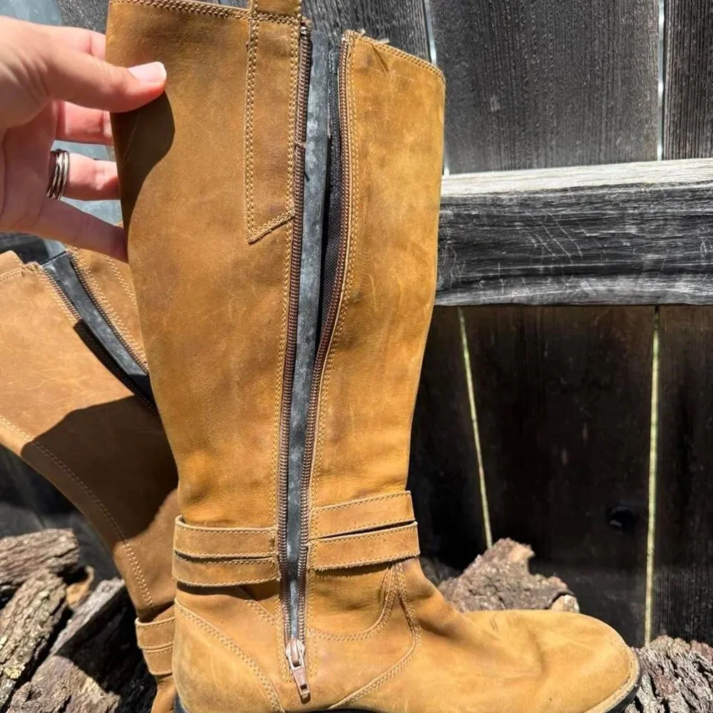 Merrell Women's Tan and Brown Boots